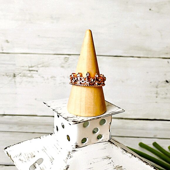 New Rose Gold Tone Crown Ring w/Rhinestones Size 7 Princess Queen Funky Eclectic - Picture 2 of 4